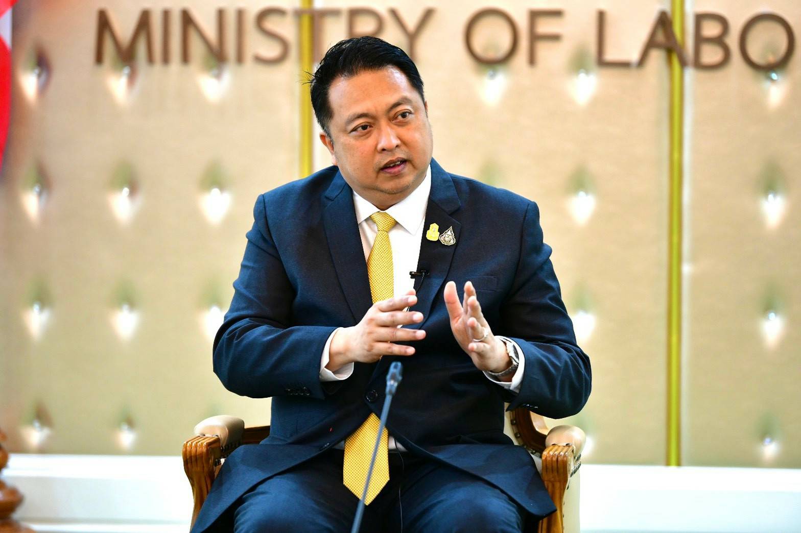 “จับกัง 1” สั่ง สปส.เร่งช่วยเหลือสิทธิประโยชน์ญาติผู้เสียชีวิต-บาดเจ็บเพลิงไหม้หมู่บ้านกฤษฎานคร