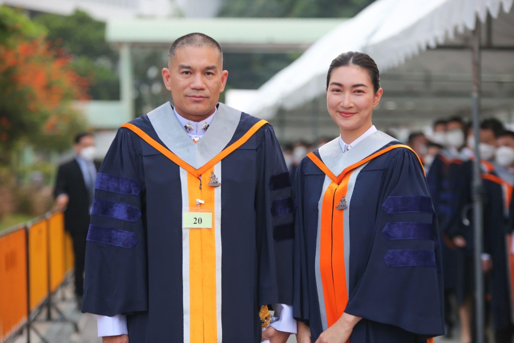 'แพนเค้ก  - สารวัตรหมี' สุดปลื้ม คว้าปริญญาเอก  จากรั้ว ม.รามคำแหง