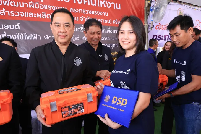 "กระทรวงแรงงาน“ จัด “ซ่อม สร้าง สุข สร้างคนให้งาน” ฟื้นฟูแรงงานอิสระสงขลาหลังน้ำลด