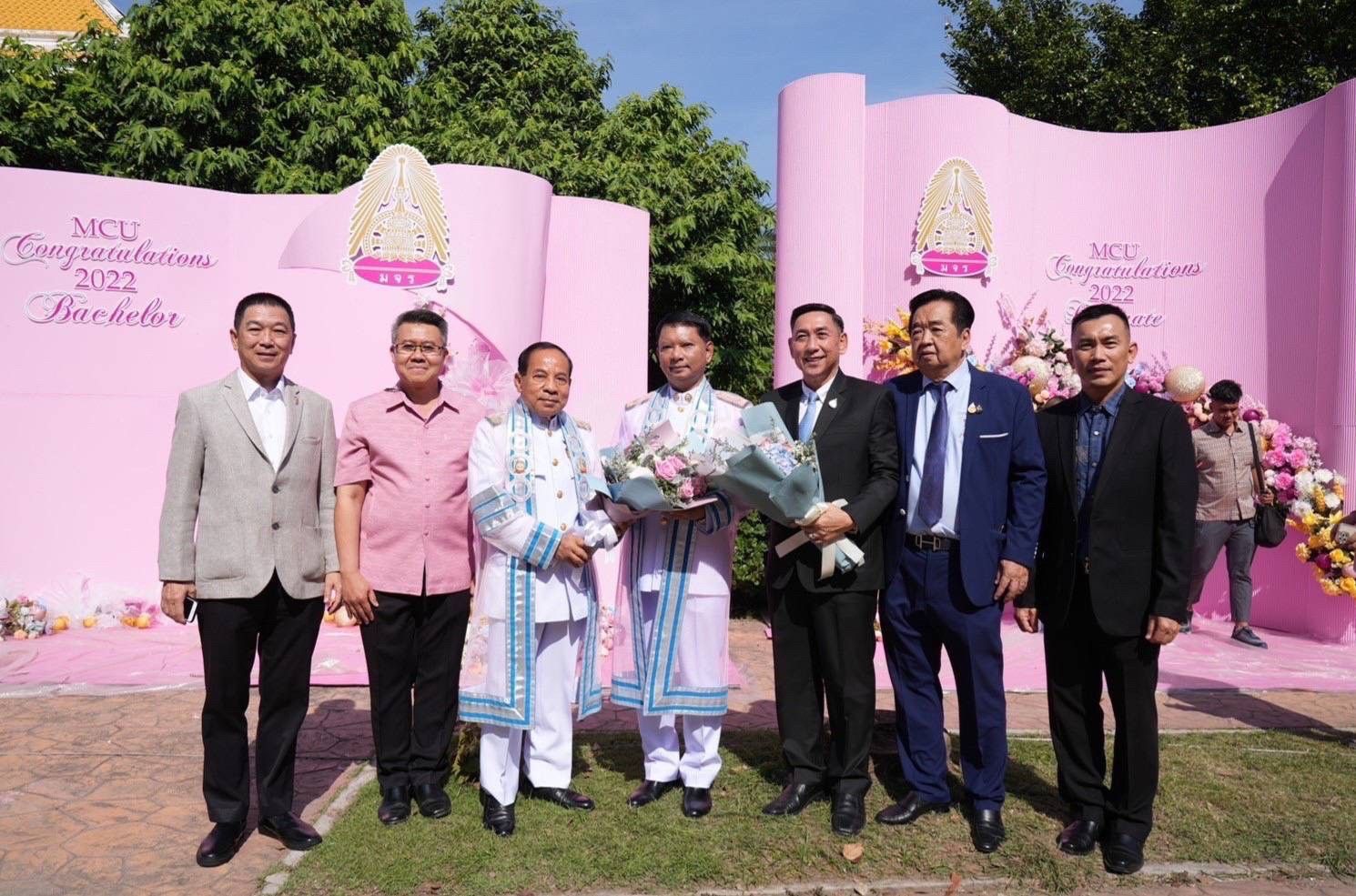 ยินดี "ดร.ฐิติเชฏฐ์ นุฏนาฎ" รับปริญญาปรัชญาดุษฎีบัณฑิตกิตติมศักดิ์