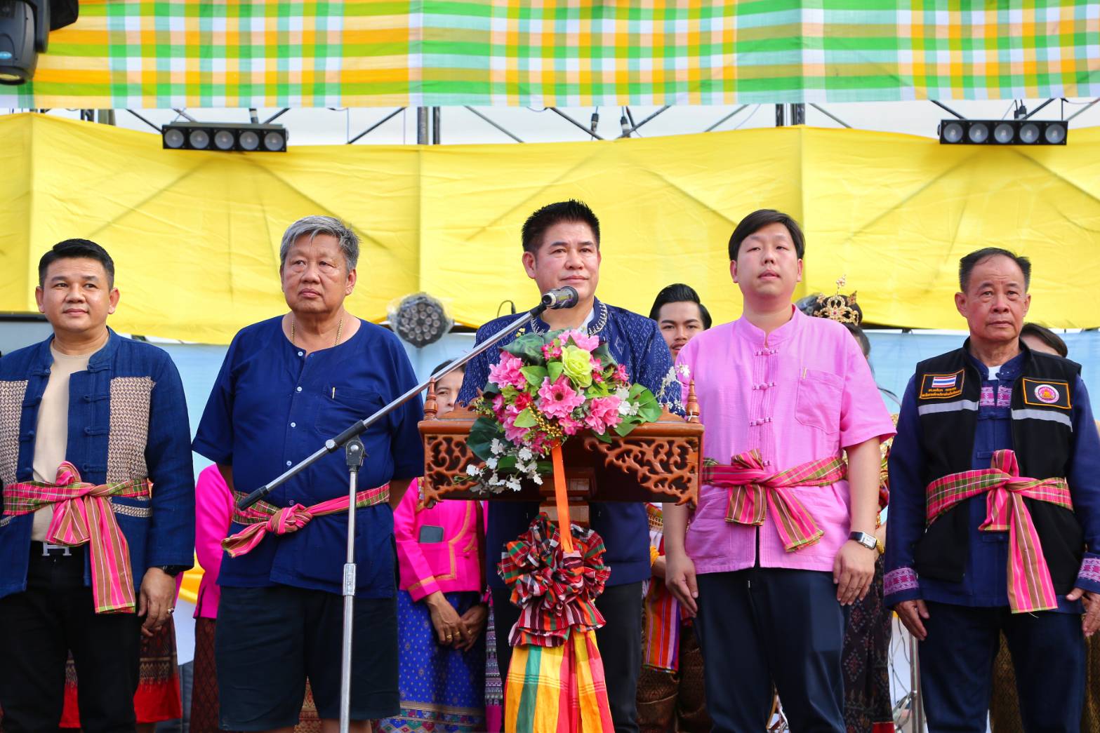 "ธรรมนัส" ร่วมงานประเพณีบุญบั้งไฟ ประจำปี 66  "รวมพลคนอิสานล้านนา สืบสานตำนานบุญบั้งไฟตำบลอ่างทอง"
