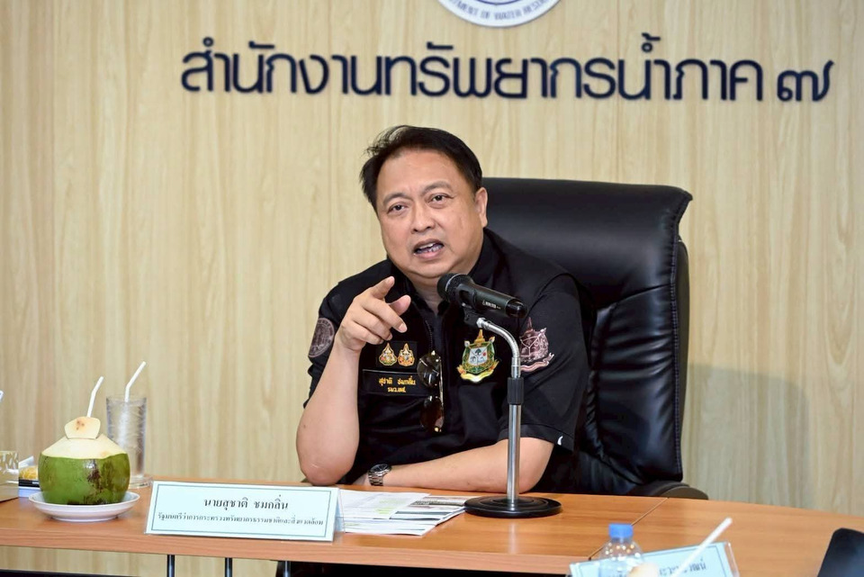 ‘สุชาติ’ สั่งตรวจสอบด่วน หลังปลิงชมพูนับล้านตัวเกยหาดระยอง ชี้เป็นปรากฏการณ์หายาก 