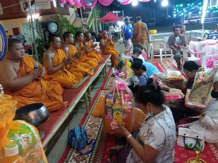 ศูนย์ช่วยเหลือสังคมวัดไทรย์นิโครธาราม มอบทุนการศึกษานักเรียนโรงเรียนวัดไทรย์นิโครธาราม 