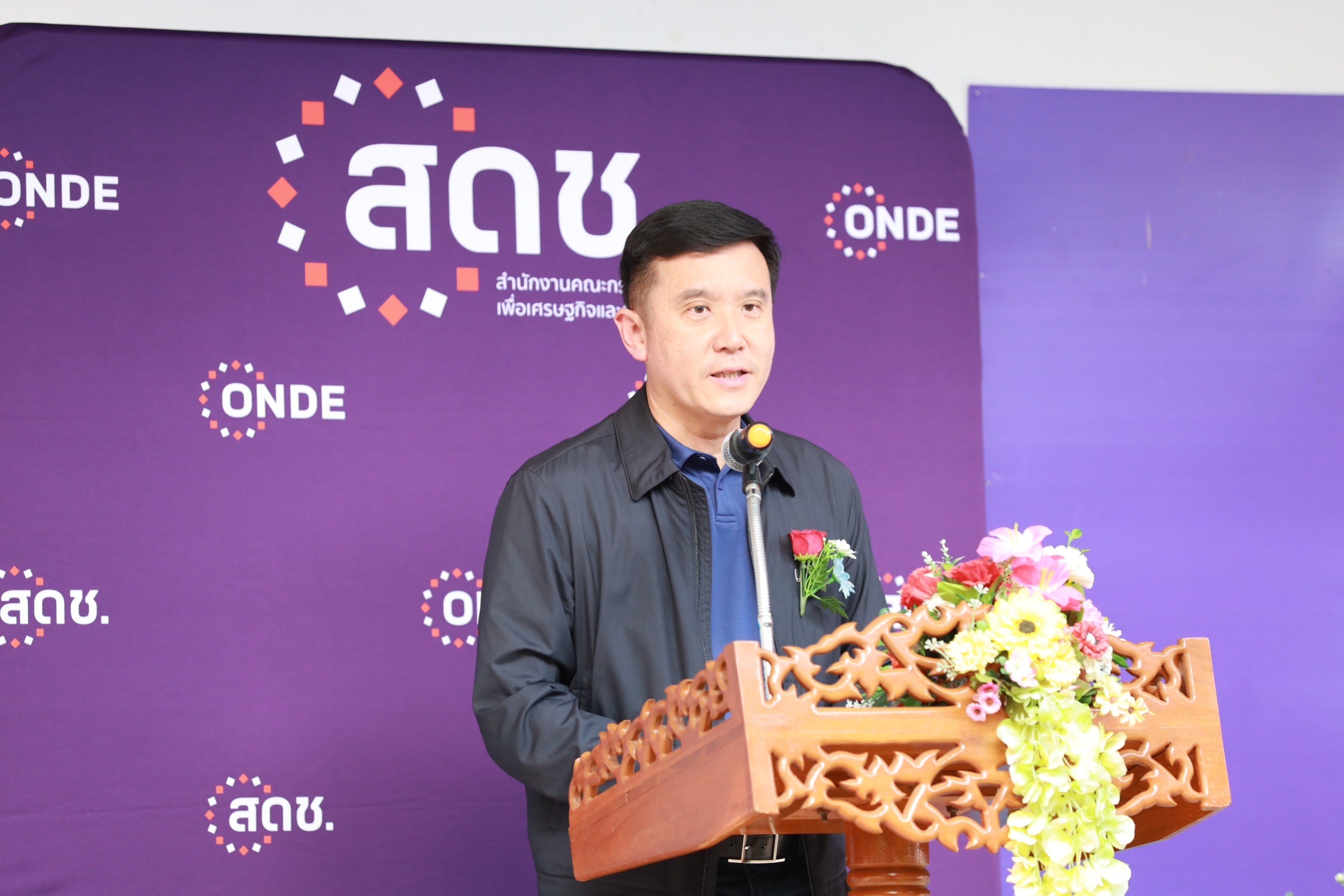 "ชัยวุฒิ” เผย รัฐบาลสร้างโอกาส ไม่เลือกปฏิบัติ พัฒนา ศูนย์ดิจิทัลชุมชน เพื่อเด็ก ทั่วประเทศ 