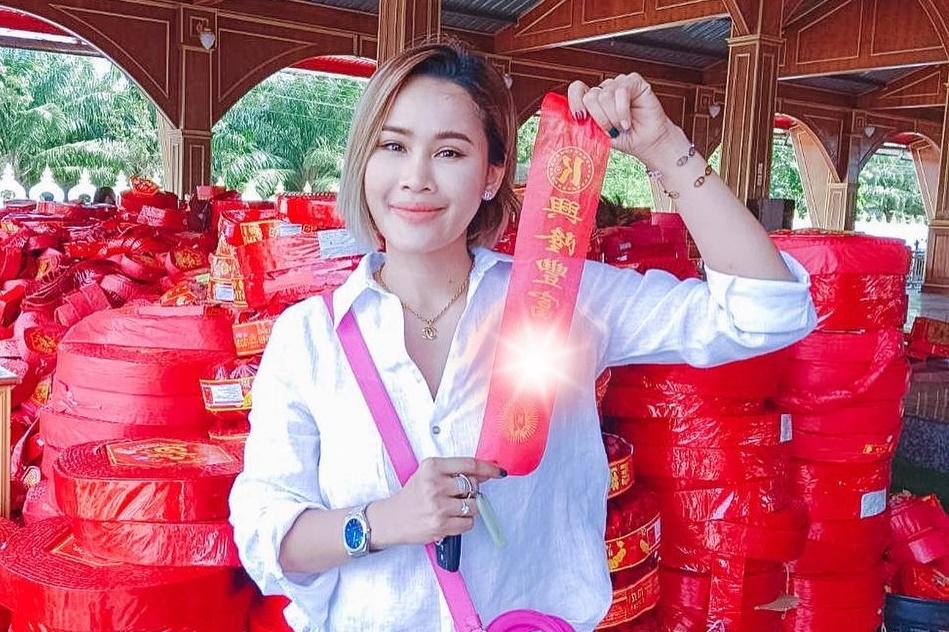 "หนูเล็ก ก่อนบ่าย" โชว์ "เลขเด็ด" แก้บนไอ้ไข่เอาใจคอหวย
