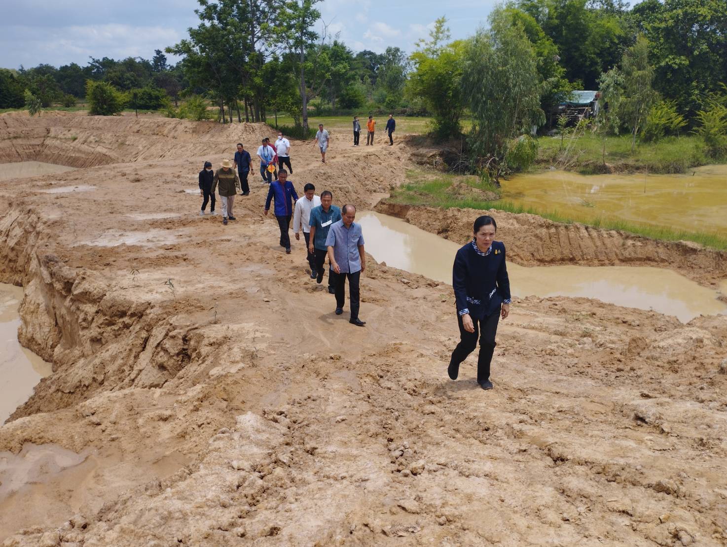 ผู้ตรวจราชการกระทรวงมหาดไทยพร้อมคณะลงพื้นที่ยโสธร