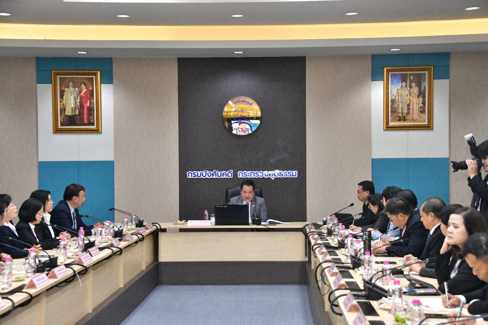 "รมว.ยุติธรรม" ตรวจเยี่ยมและมอบนโยบาย "กรมบังคับคดี" 