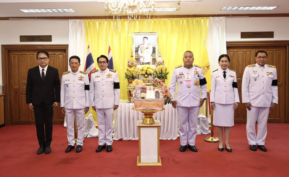   ผู้แทนพระองค์มอบกระเช้าพระราชทาน เนื่องในโอกาสปีใหม่ พ.ศ. 69 แก่คณะกรรมการอำนวยโครงการส่งเสริมกีฬาเพื่อพัฒนาชาติไทย ในพระบรมราชูปถัมภ์