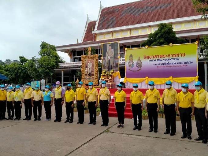 จิตอาสาพระราชทาน หนองคาย เราทำความดี เพื่อชาติ ศาสน์ กษัตริย์ ร่วมพัฒนากำจัดผักตบชวาและวัชพืช ลำห้วยโมง 