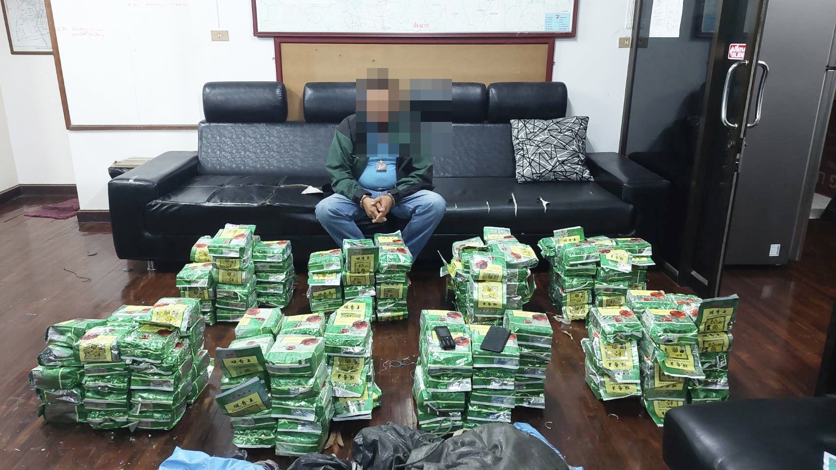 จับหนุ่มพะเยาขนไอซ์ 200 กก.