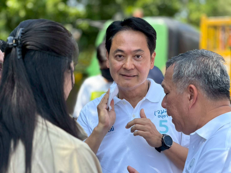 ‘อนุชา’ ลุยโรงกำจัดขยะ ยันไม่ได้มาแค่หาเสียงมาเพื่อแก้ไขปัญหา