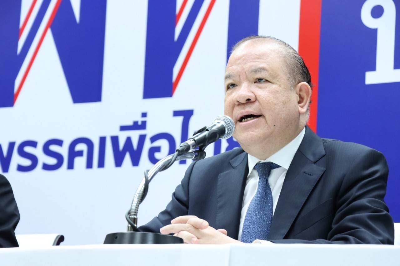 “พิชัย” จี้ “ประยุทธ์” รับผิดชอบปมปล่อยฝ่ายความมั่นคงล้มเหลวทำไวรัสระบาดรอบใหม่  ห่วง ล็อกดาวน์ทำเศรษฐกิจไทยเข้าสู่โคม่า แนะสุ่มตรวจให้ครบ-เร่งนำเข้าวัคซีน 
