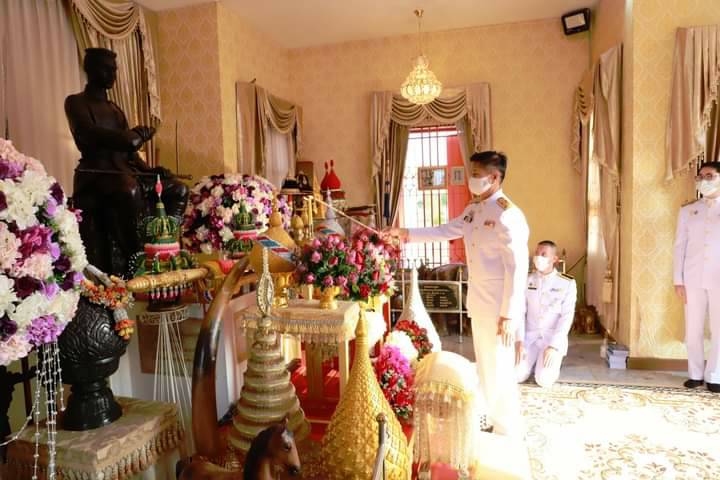 ผู้ว่าฯ พิษณุโลก ประกอบพิธีถวายราชสักการะสมเด็จพระนเรศวรมหาราช เนื่องในวันยุทธหัตถี 