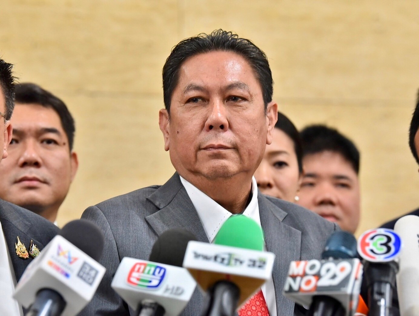 "วิสุทธ์" เผยถก "วิป 3 ฝ่าย" พรุ่งนี้ จัดสรรเวลาอภิปราย "นโยบายรัฐบาล" หวังลดเวลาลงจากเดิม ให้รบ.เข้าทำงานแก้ปัญหาได้เร็ว 