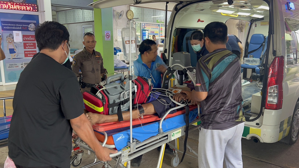 พ่อวัย 50 เครียดถูกจับไอซ์ ผูกคอในห้องขังตร.เร่งทำ CPR ยื้อชีวิตอาการยังสาหัส 