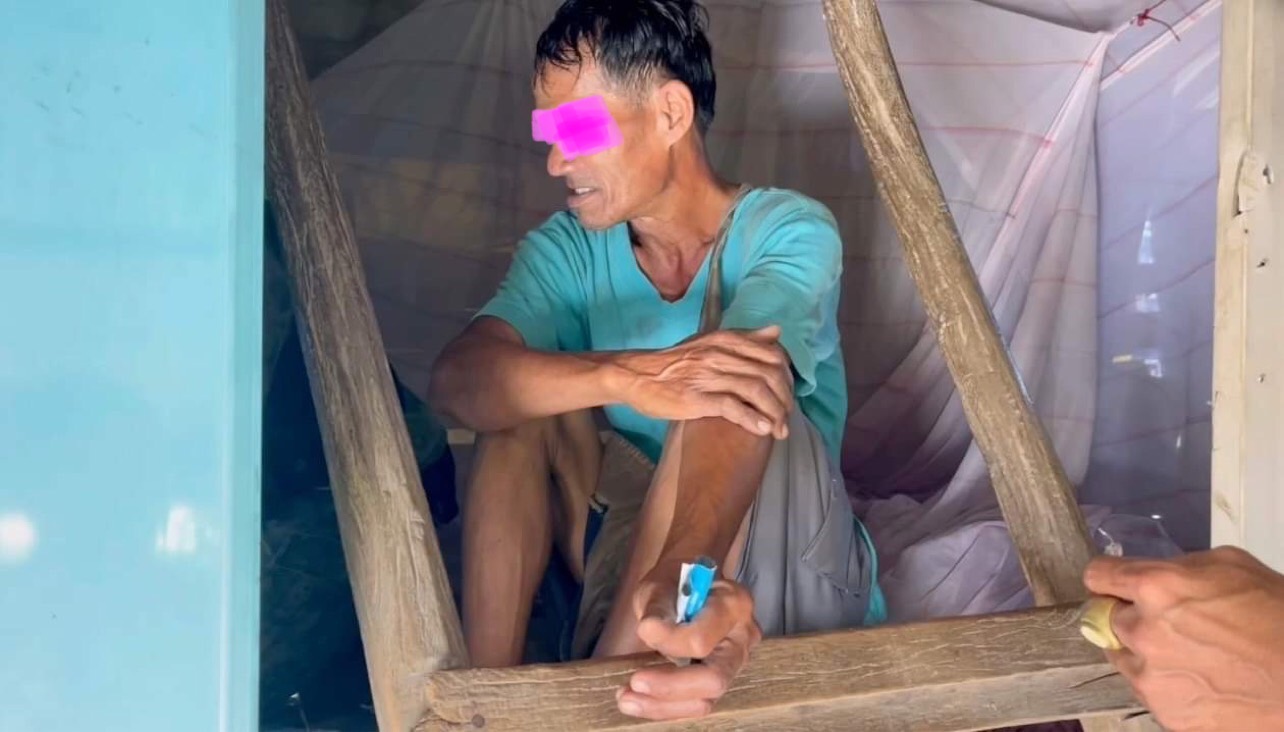 พ่อเฒ่าลงทุนกู้เงินรายวัน ซื้อยาบ้าเสพ ซัดไป 10 เม็ด ไม่เมา สงสัยเจอของปลอม
