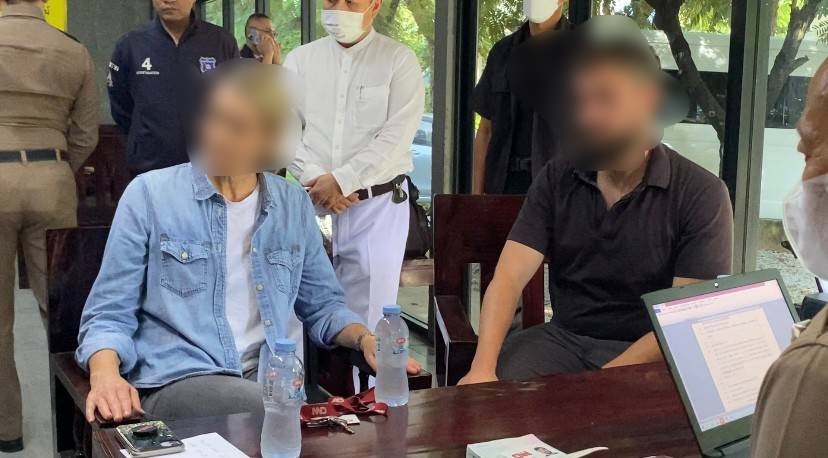 รวบนักข่าว CNN ถือวีซ่า นทท.ปีนเข้าไปในศูนย์เด็กเล็กเผยแพร่ภาพข่าว