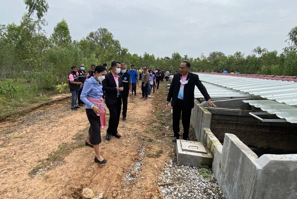 รองผู้ว่าฯยโสธร เปิดศูนย์เรียนรู้ต้นแบบการจัดการกำจัดสิ่งปฏิกูล อบต.สามแยก 
