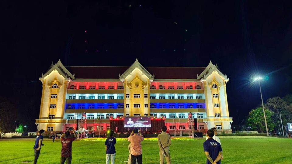 ศรีสะเกษจัดใหญ่! ครบ 243 ปี จุดเทียน “ร้อยดวงใจ ถวายอาลัย แด่พระพันปีหลวง” 