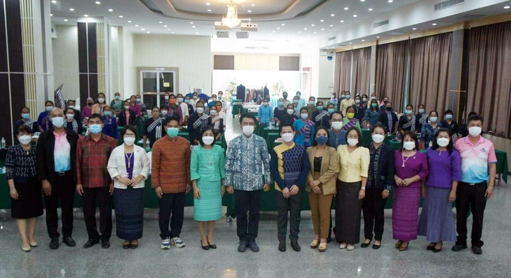 พช.ยโสธร เดินหน้าพัฒนายกระดับคุณภาพผ้าทอของกลุ่มอาชีพ