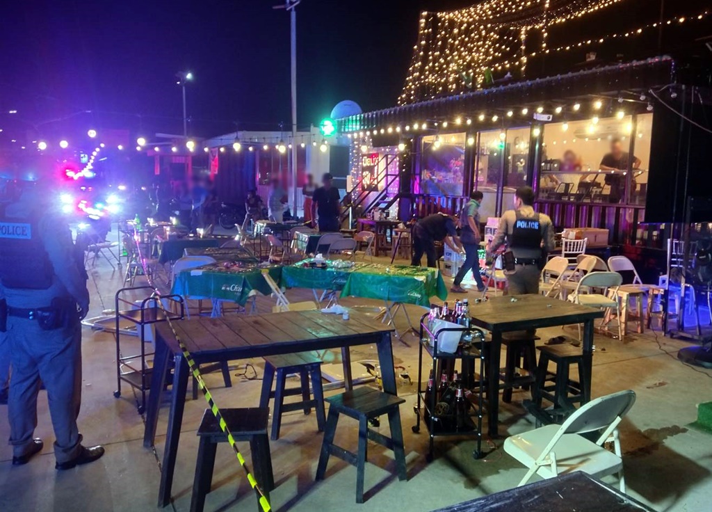 ยิงถล่มอริหน้าร้านเหล้า 7 นัด กระเจิงทั้งร้านตาย 1 สาหัส 2