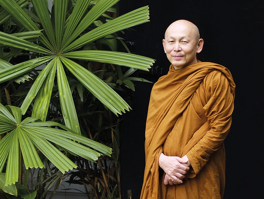 มอบรางวัล “พระอธิการไพศาล วิสาโล” ผู้ใช้ภ.ไทยสร้างสรรค์ ปี64