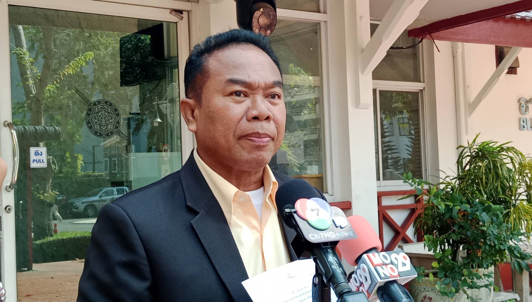 "ครูปรีชา"ร้อง ผบ.ตร ลงโทษสารวัตรกองปราบทำหลักฐานคดีหวย 30 ล้านหายจนแพ้คดี