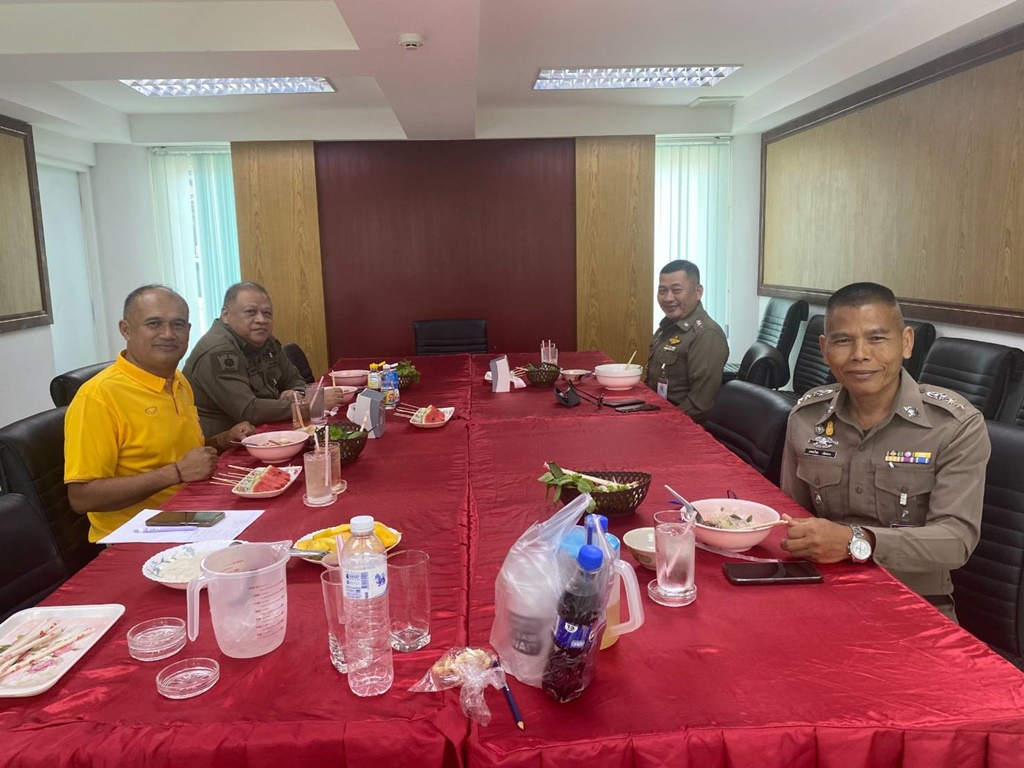 ผบก.ภ.จว.ยโสธร จัดโครงการสวัสดิการอาหารกลางวัน แบ่งเบาภาระเจ้าหน้าที่ตำรวจ