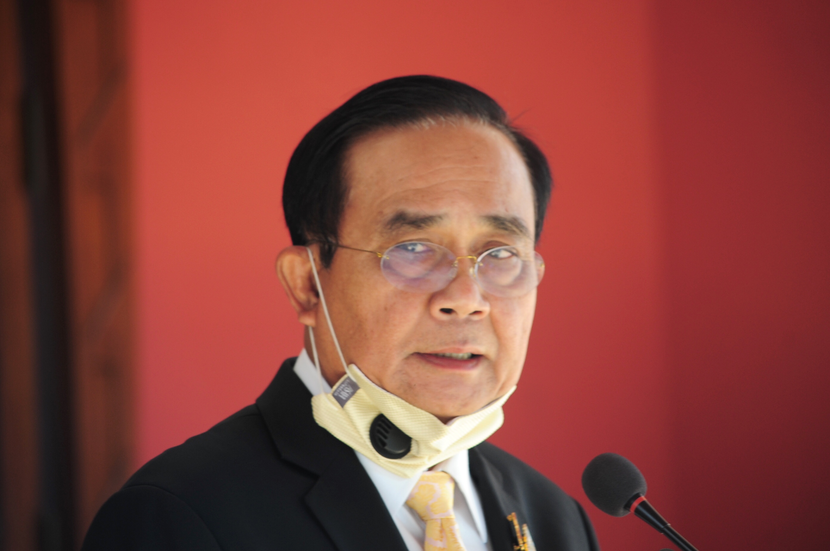 "นายกฯ" ประกาศสถานการณ์ฉุกเฉินร้ายแรงพื้นที่กทม. ถึง 13 พ.ย.