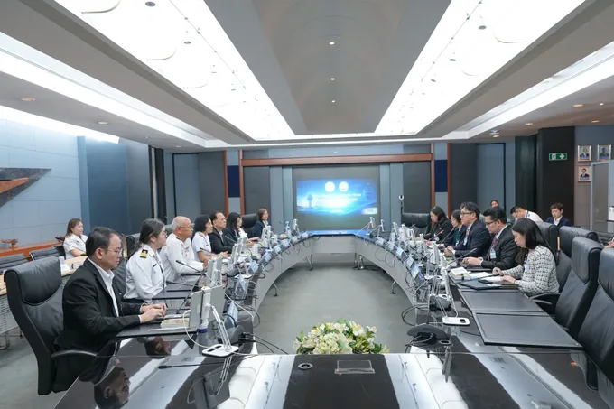 “ภัทรพงศ์” ผลักดันความร่วมมือไทย - สิงคโปร์ เชื่อมโยงเครือข่ายบริการการเดินอากาศ ยกระดับการบินอาเซียน