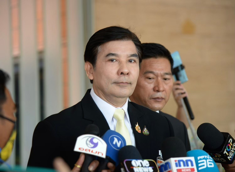 “พร้อมพงศ์” จี้ “อนุทิน” เร่งปราบสแกมเมอร์ ไม่ใช่แค่โชว์ตัวเลข เย้ย พรรคประชาชน “มีเรา ไม่มีเทา” แค่คำพูดเอาเท่