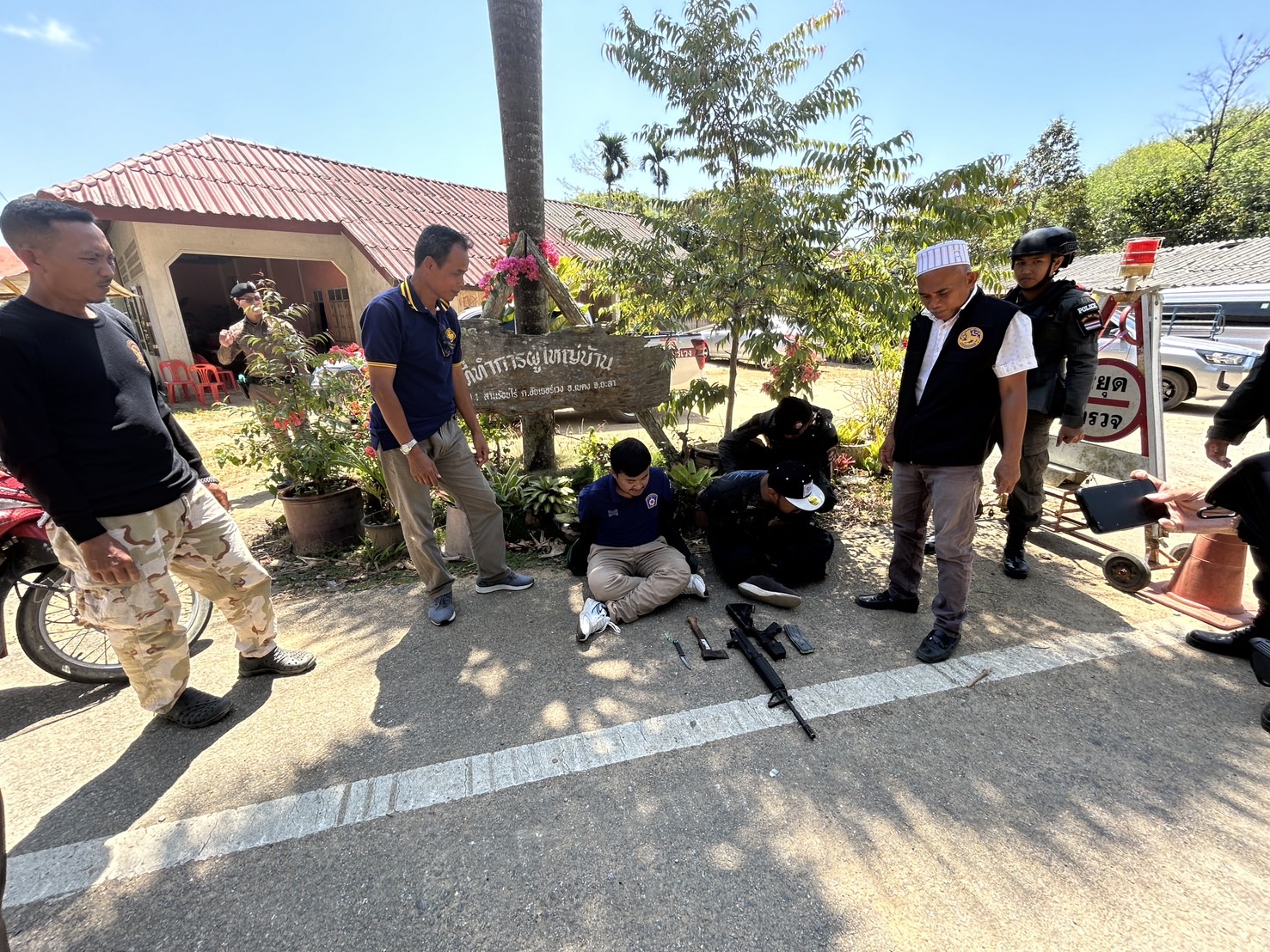เจ้าหน้าที่ทั้ง  4 ฝ่ายอำเภอเบตงเร่งซ้อมแผนเผชิญสถานการณ์ถูกโจมตีที่ตั้งในพื้นที่หลังเกิดเหตุก่อกวนหลายจุด 
