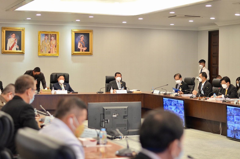 'นิพนธ์' ย้ำ ตำบลขับขี่ปลอดภัย พร้อมผลักดันระบบตัดแต้ม นำร่องใช้กับ รถสาธารณะ-รถรับจ้าง