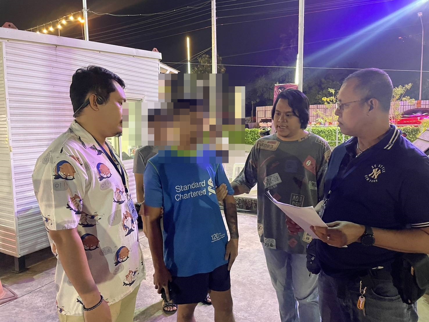 รวบอดีตนักมวยไทยยกพวกบุกอุ้มคู่อริจากปากน้ำปราณเข้ากรุงรุมยิงแทงสาหัสแค้นบังอาจฉุดแฟนสาวเพื่อน