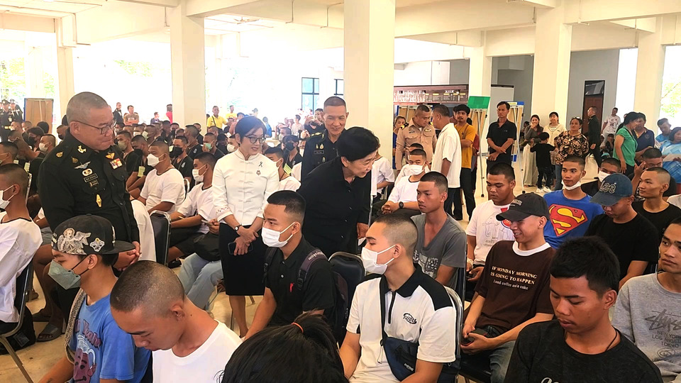 พิจิตรส่งทหารใหม่ผลัด 1 ผู้ว่าฯร่วมให้กำลังใจ หนุ่มเมืองชาละวันเข้ากรมกอง