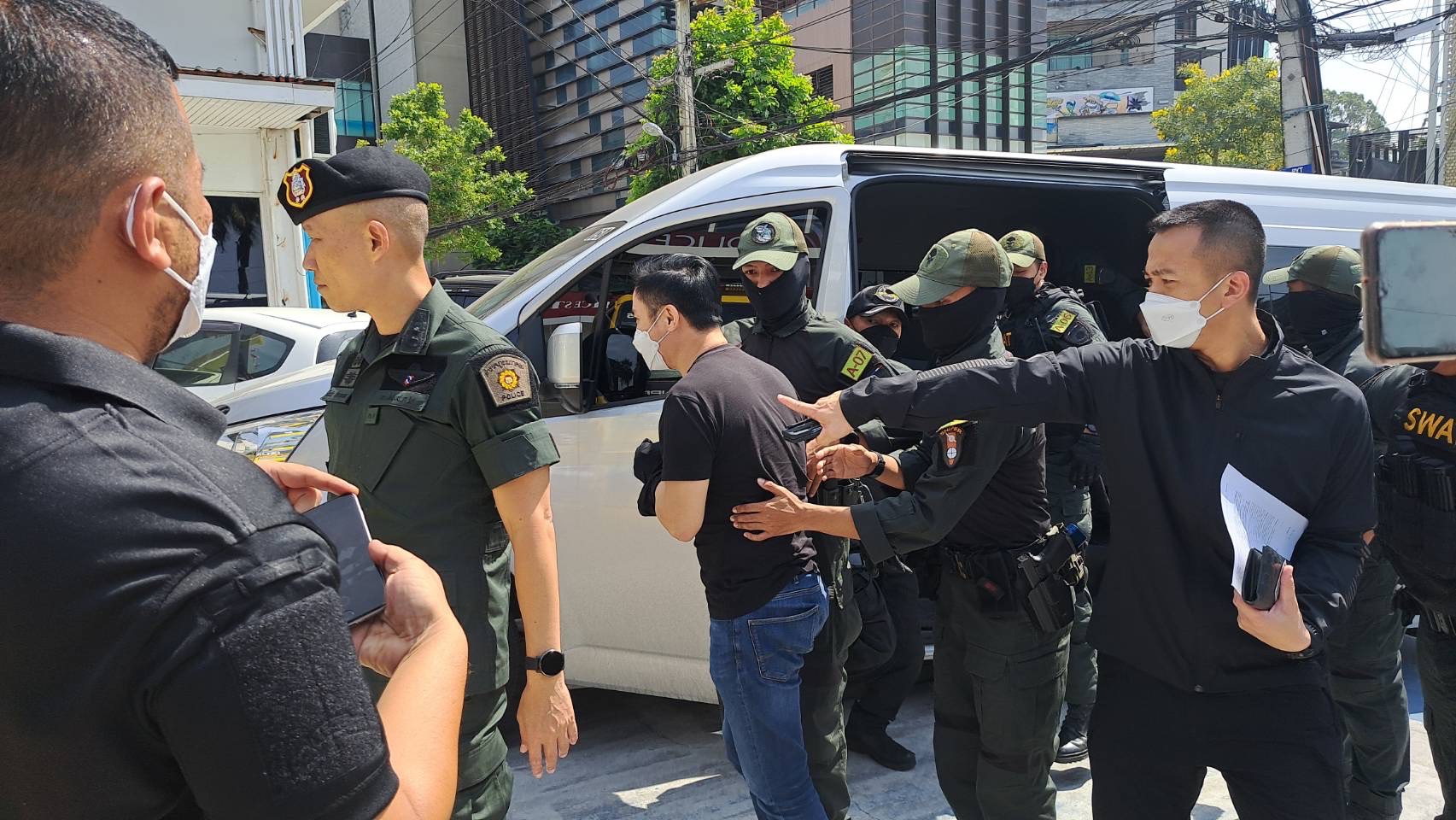 รวบ'โกเอี่ยว'เจ้าของผับดังพัทยาเหตุเป็นคนต่างด้าวอ้างตัวเป็นคนไทย