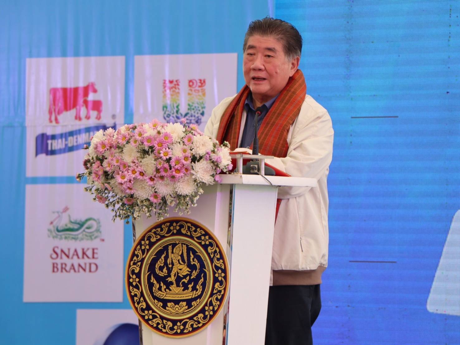 “พาณิชย์”ลุยต่อจัดธงฟ้าราคาประหยัด ลดภาระค่าครองชีพช่วยปชช.ชาวสุรินทร์-อุบลราชธานี