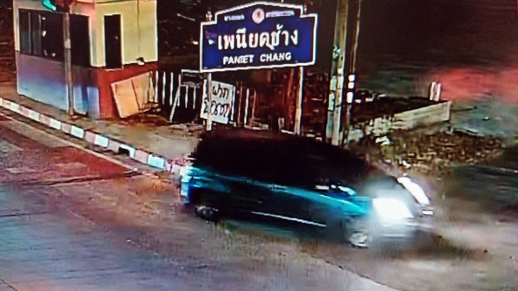 ล่า “ไอ้เบนซ์” ขับเก๋งประกบยิงผิดตัว “2 สาวไทย-จีน” รับเคราะห์บาดเจ็บ