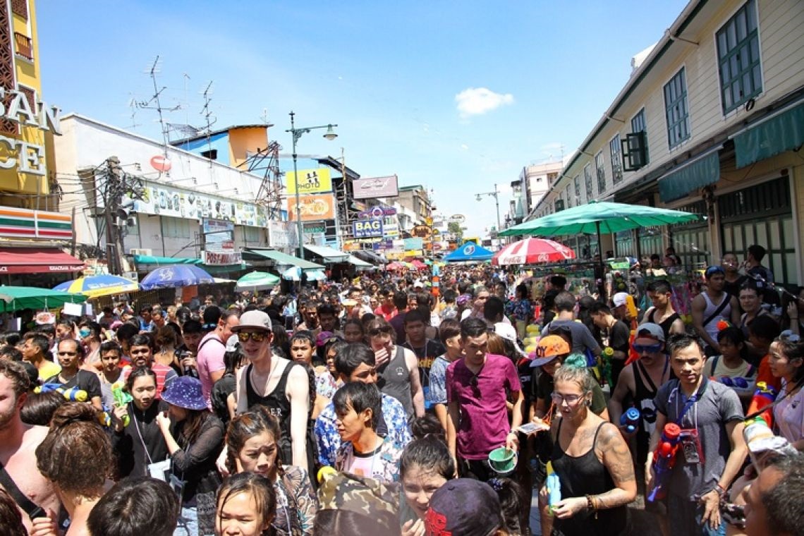 สงกรานต์ถนนข้าวสารปล่อยเล่นน้ำ 13-15 เม.ย.ปิดจราจรทั้งเส้นห้ามประแป้ง-ปืนอัดน้ำ