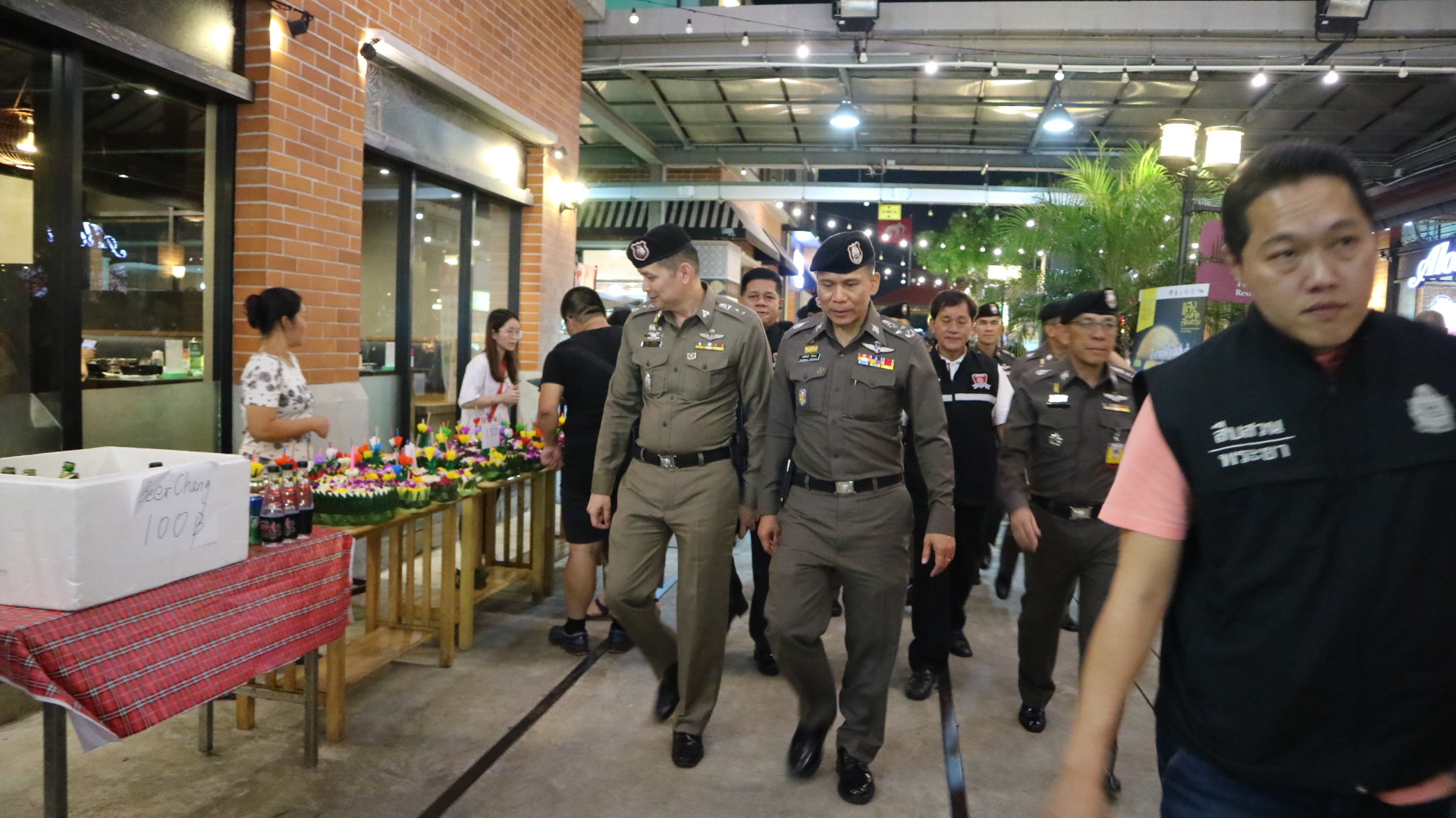"บิ๊กอวบ" ตรวจตรามาตรการรักษาความปลอดภัย ลอยกระทงพระราม 8