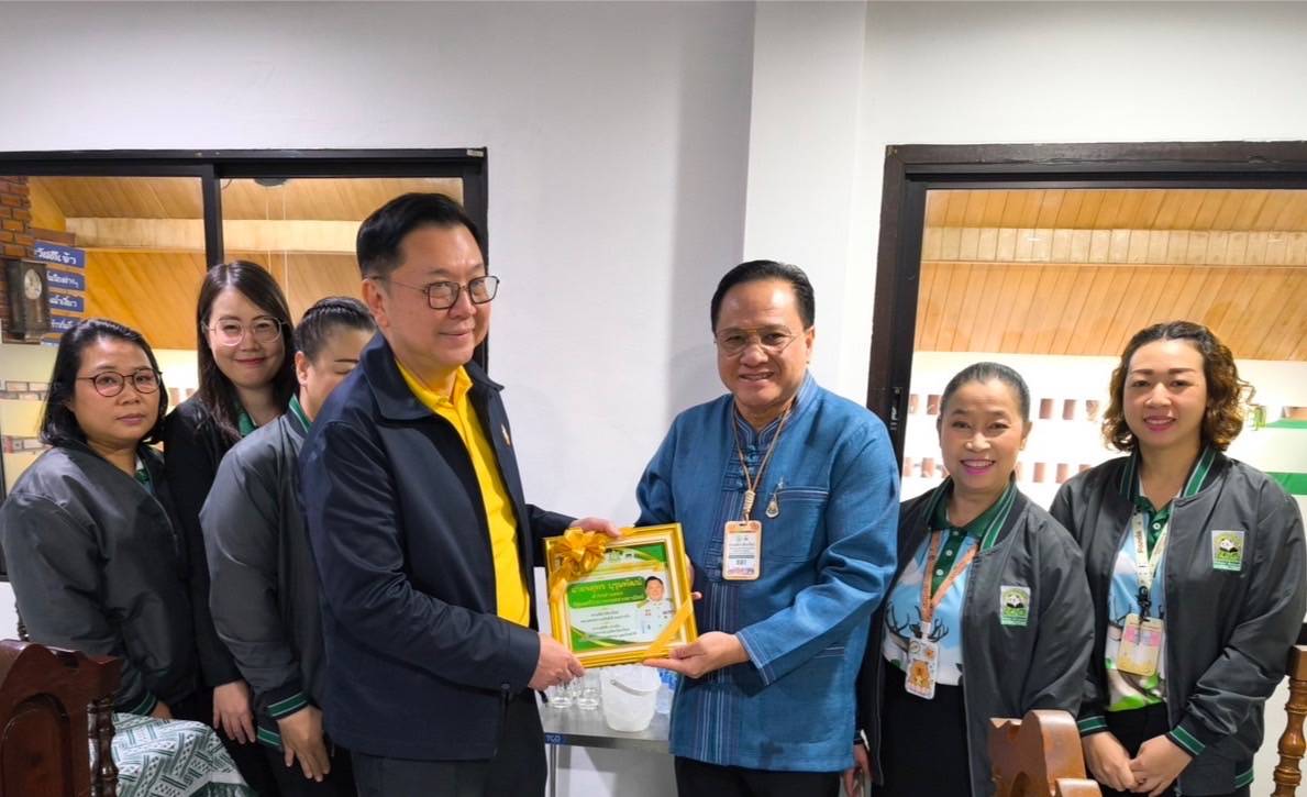 จตุพร บุรุษพัฒน์ รมว.พาณิชย์ เปิดงาน Lanna Expo 2025 ที่เชียงใหม่ สวนสัตว์เชียงใหม่ร่วมงานและแสดงความยินดี