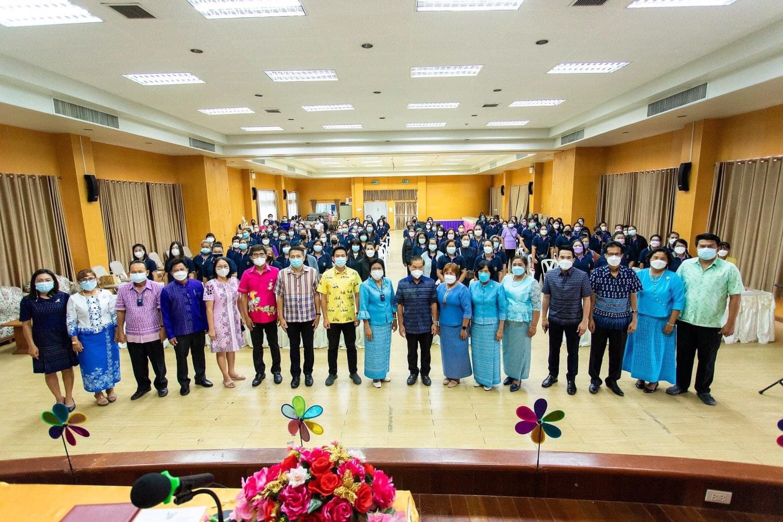 พช.อ่างทอง จัดโครงการพัฒนาศักยภาพคณะกรรมการพัฒนาสตรีอ่างทอง