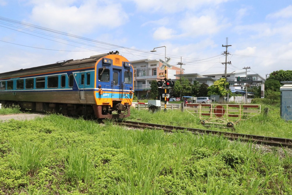 สู้จนชนะ! ชาวโคราชเฮลั่น ผลักดัน "รถไฟความเร็วสูงยกระดับ" ผ่านเมืองสำเร็จ แฉรูปแบบเดิมทำคนตายทุกปี คุ้มค่าเพิ่มงบพันล้าน