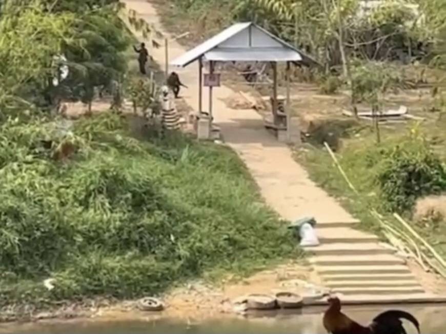 ระทึก!!เสียงปืนแตกแนวชายแดน"ระนอง"ชาวเมียนมาหนีตายข้ามแม่น้ำกระบุรีมาฝั่งไทย