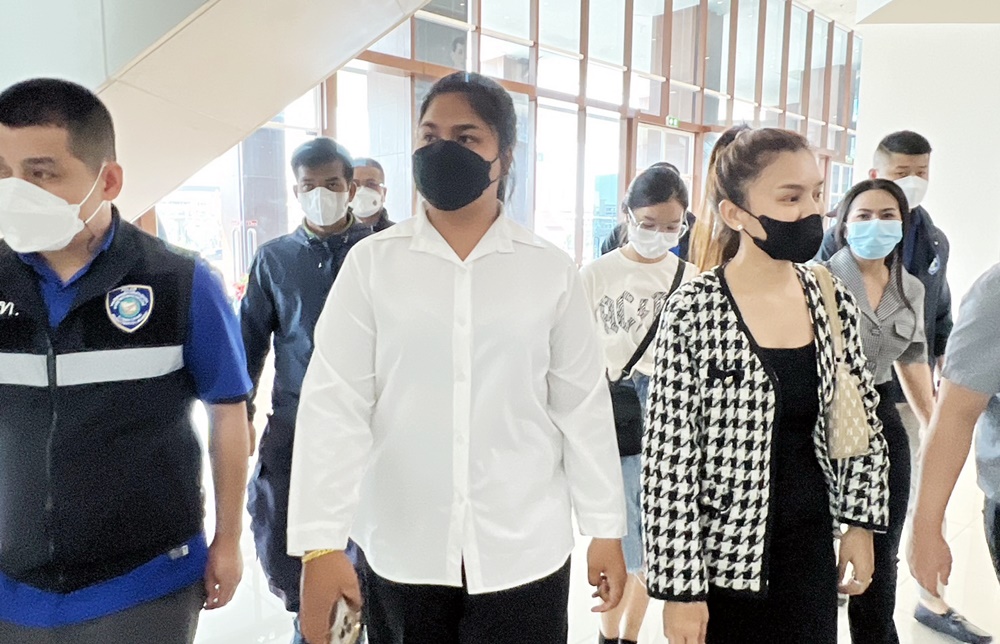 ไม่รอด! รวบน้องนิ่ม คนสนิท "เม พรีมายา" สาวรถหรูต้นเรื่องลงทุน 6 พัน สร้างเงิน 15 ล้าน 
