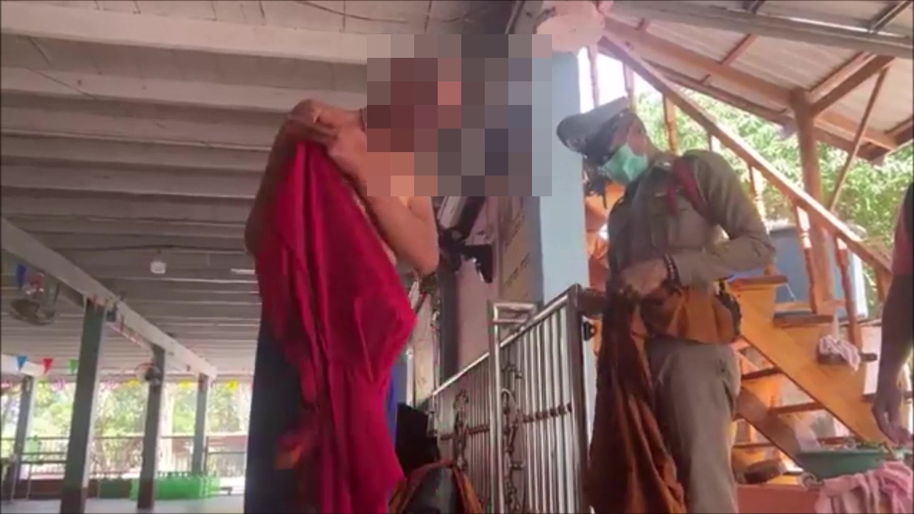 ตร.บ้านดุงจับพระสึกเป็นฆราวาสเหตุเพราะเมา เพียงข้ามคืนย่องไปขอจีวรเจ้าอาวาสใส่เดินเท้าขอเงินต่อ 