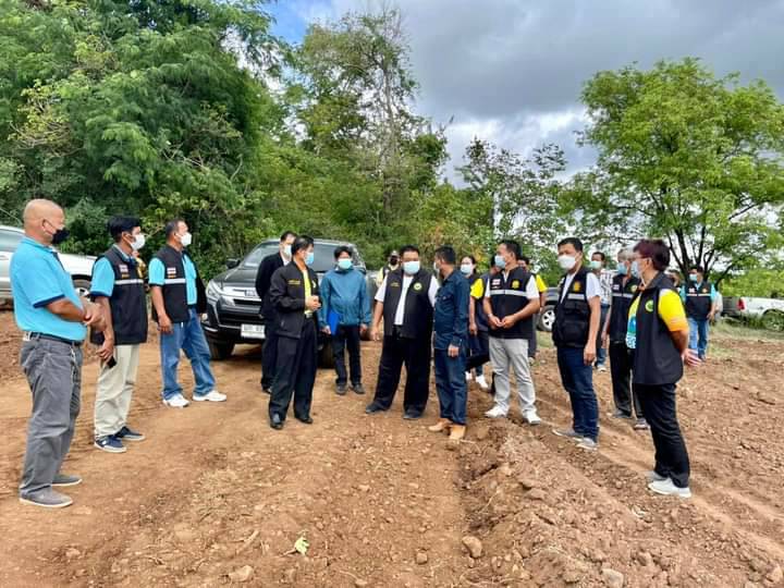 อบจ.เพชรบูรณ์ติดตามปัญหาการขนส่งพืชผลทางการเกษตรอำเภอชนแดน 
