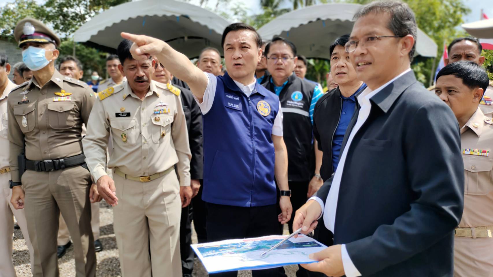 มท.3 มากระบี่ สั่งการกรมโยธาฯ เร่งดำเนินโครงการก่อสร้างเขื่อนป้องกันตลิ่งริมคลองสินปุน 
