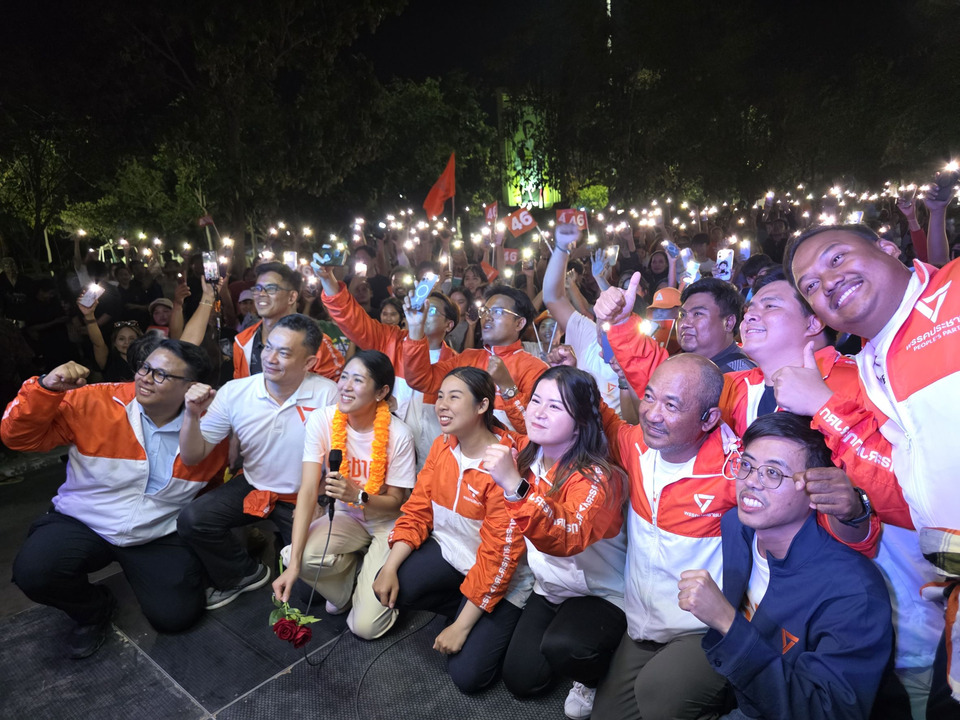 โค้งสุดท้าย! พรรคประชาชนปล่อย “คาราวานหัวหิน” ช่อ พรรณิการ์ ขอชาวประจวบฯ กล้าเปลี่ยน กาส้มสองใบ
