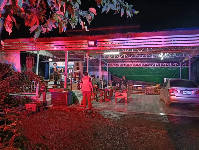 คนร้ายบุกแทงนายก อบต.บ้านติ้ว-ภรรยาถึงบ้าน เจ็บสาหัส 2 ราย ตำรวจเร่งล่าตัว